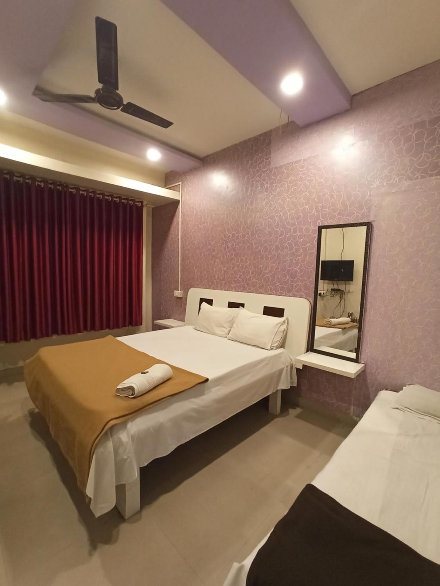 Malwade Motel Pune Exterior photo